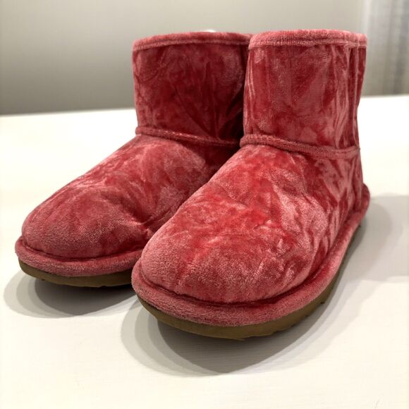 UGG Women's Classic Mini II Pink 3 Raspberry Wool Velvet Boots 1142070K Size 2 - Picture 5 of 9